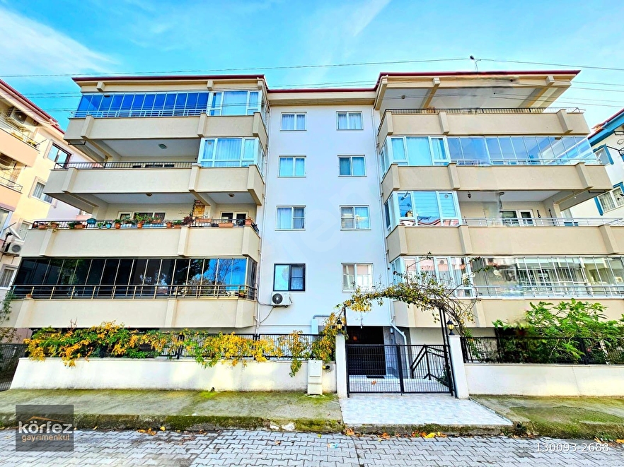 AKÇAY KÖRFEZ'DEN KALABALIK AİLELERE ÖZEL DEVASA GENİŞLİKTE 3+1 SATILIK DAİRE