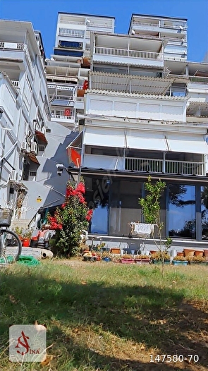 KUMLA SAHİLDE DENİZ MANZARALI EŞYALI 3+1 ARA KAT SATILIK DAİRE