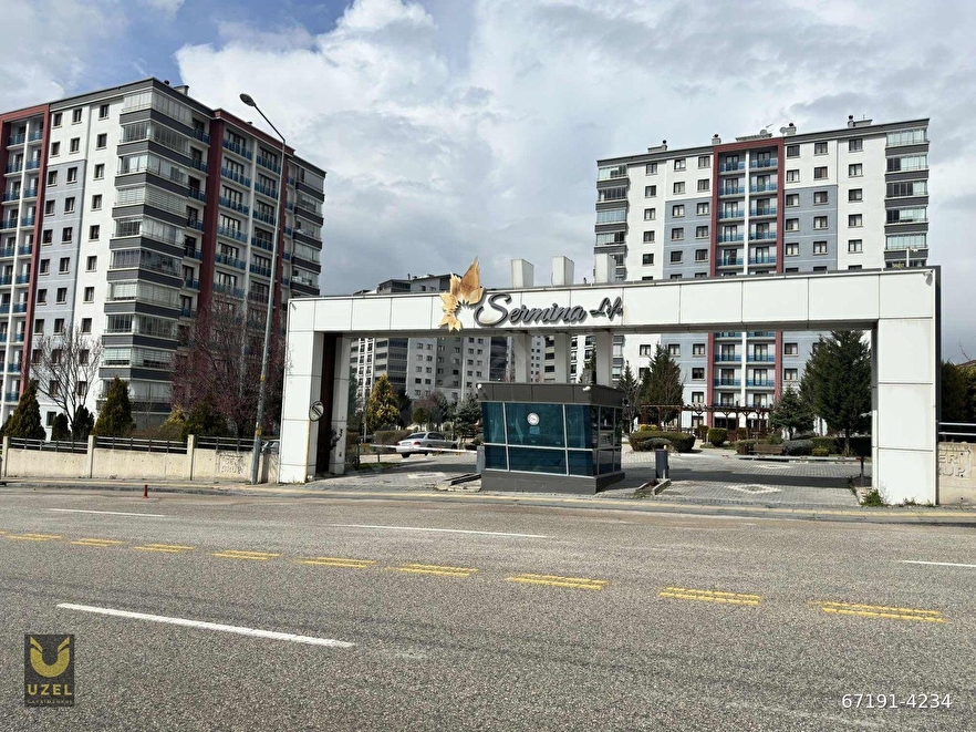 Ata Mahallesinde Satılık Lüks 4+1 Daire...