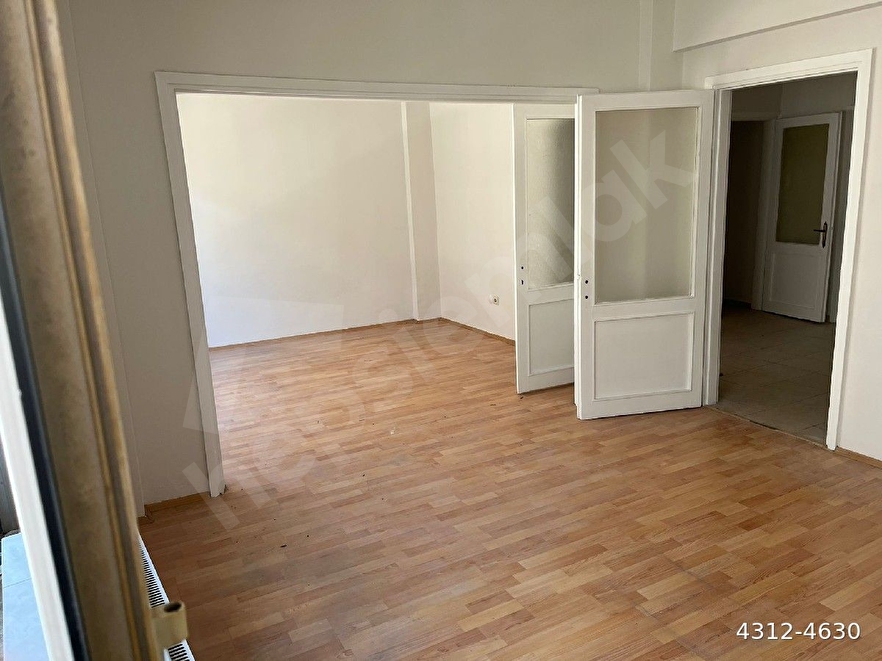 BAĞRLARBAŞI MERKEZ 2 ODA 1 SALON 3.KAT KOMBİLİ