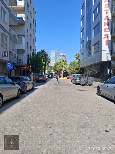 Yatırımcılara Alsancak Kahramanlarda 3+1  Gazi Hastanesi Yakını Tadilatlı Kira Getirisi Yüksek Daire
