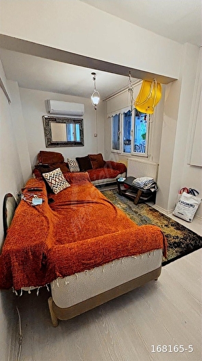 bahçelievler' de tadilatlı satılık 2+1