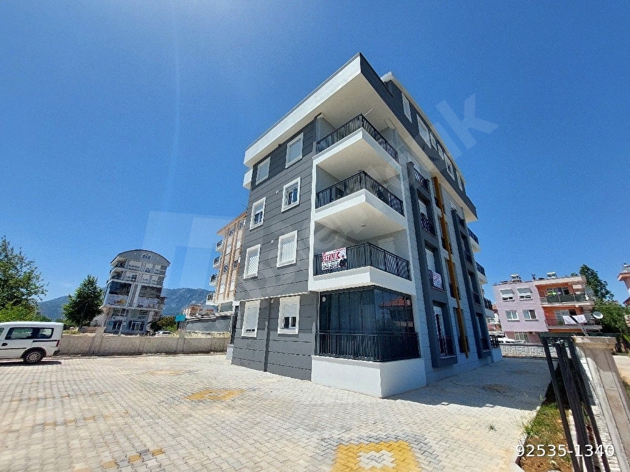 ANTALYA DÖŞEMEALTI YENİKÖY'DE 2+1 ARAKAT SATILIK SIFIR LÜKS DAİRE