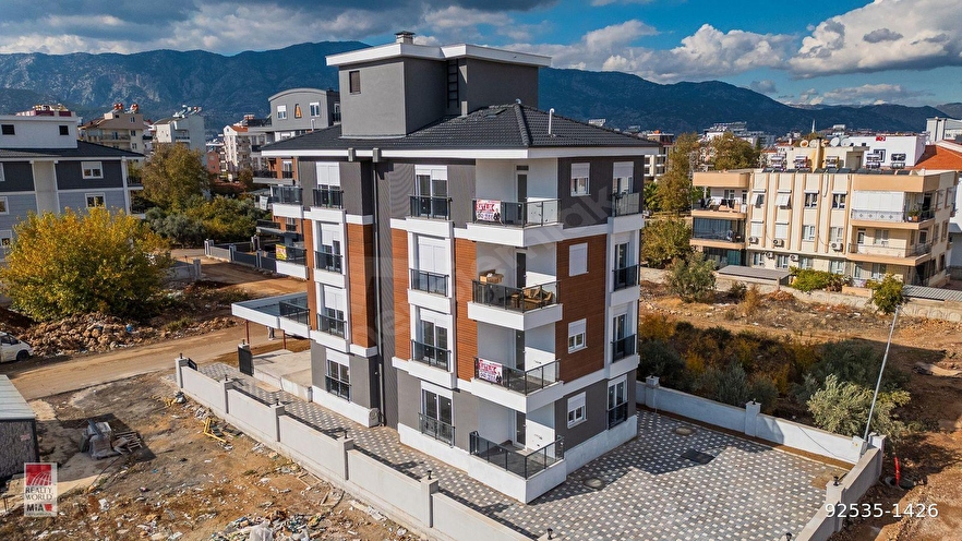 ANTALYA DÖŞEMEALTI YENİKÖY'DE 1+1 TERMESOS HASTANESİNE 200 M SATILIK LÜKS DAİRE