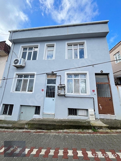 ÇANAKKALE EZİNE CUMHURİYET MAHALLESİNDE SATILIK KELEPİR DAİRE