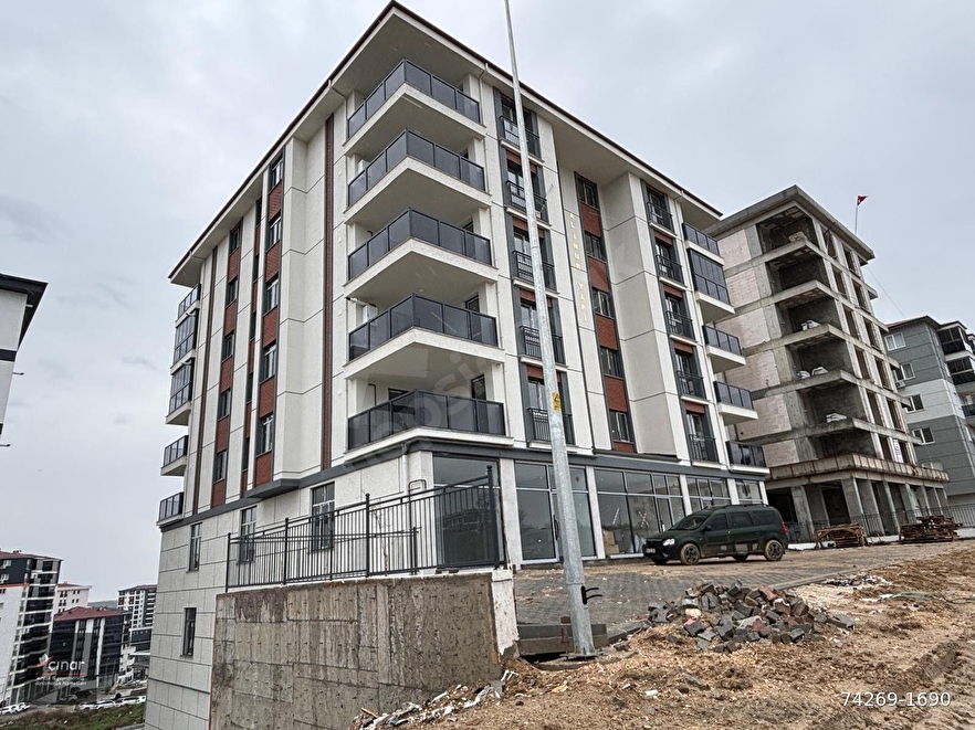 HİLLY OTEL MEVKİİ PARK CEPHELİ EBEVEYN BANYOLU 3+1 çınar emlaktan
