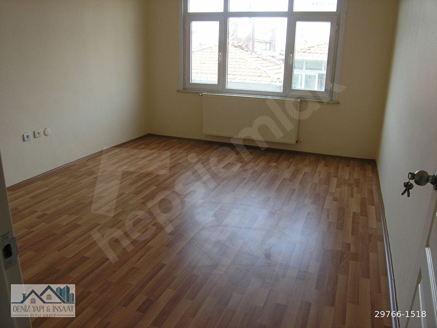ÜSKÜDAR ZEYNEP KAMİL HASTANESİNE YAKIN ÇOK TEMİZ SATILIK 2+1 DAİRE