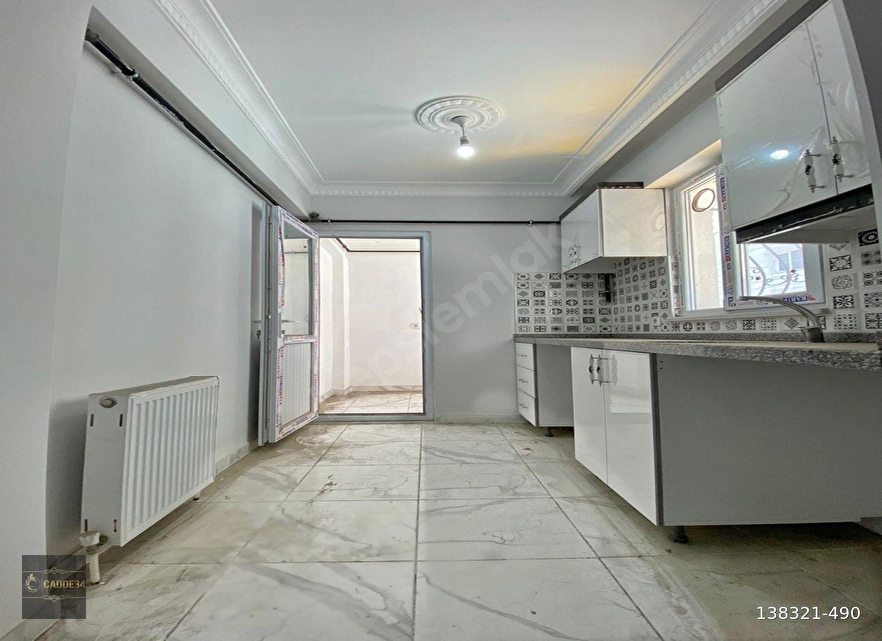 SIFIR İNŞAATTA 3+1 TEK DAİRE ÜZERİ 3 CEPHESİ ACIK ASANSÖRLÜ KELEPİR ARAKAT