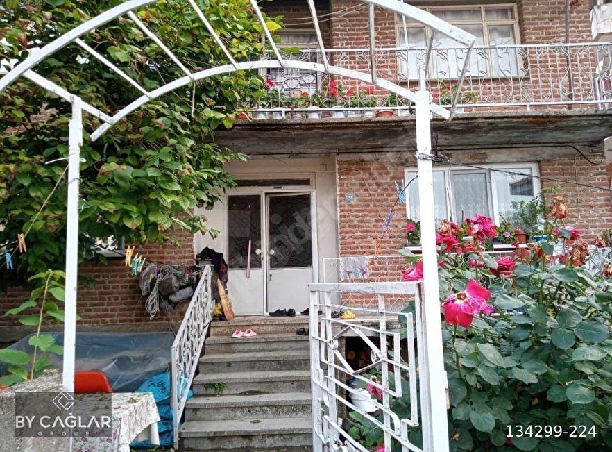 İznik Çiçekli Köy İçinde Satılık Müstakil Ev