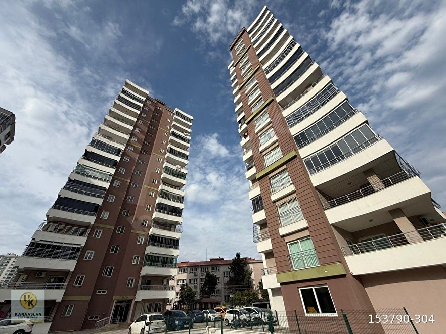 HUZUREVLERİNDE 7 YAŞ/LÜKS SİTE/2+1/Ç.BANYO/G.ODALI/HAVUZ/İSKANLI