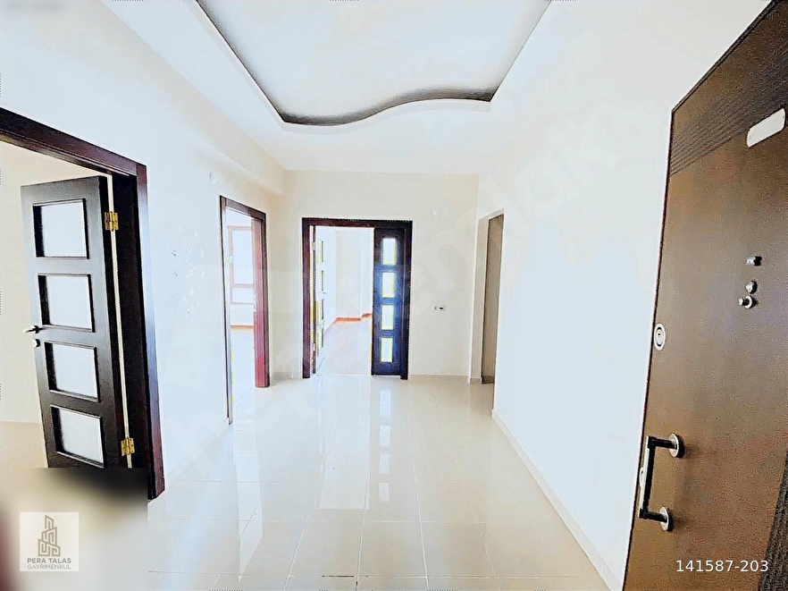 TALAS YENİDOĞANDA SATILIK 3+1 SİTE İÇERİSİNDE ARA KAT DAİRE