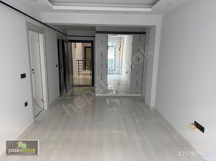 YAZE EMLAK’tan Merkez’de 1+1 Sıfır Yatırımlık ve Oturmak İçin Hazır Satılık Daireler