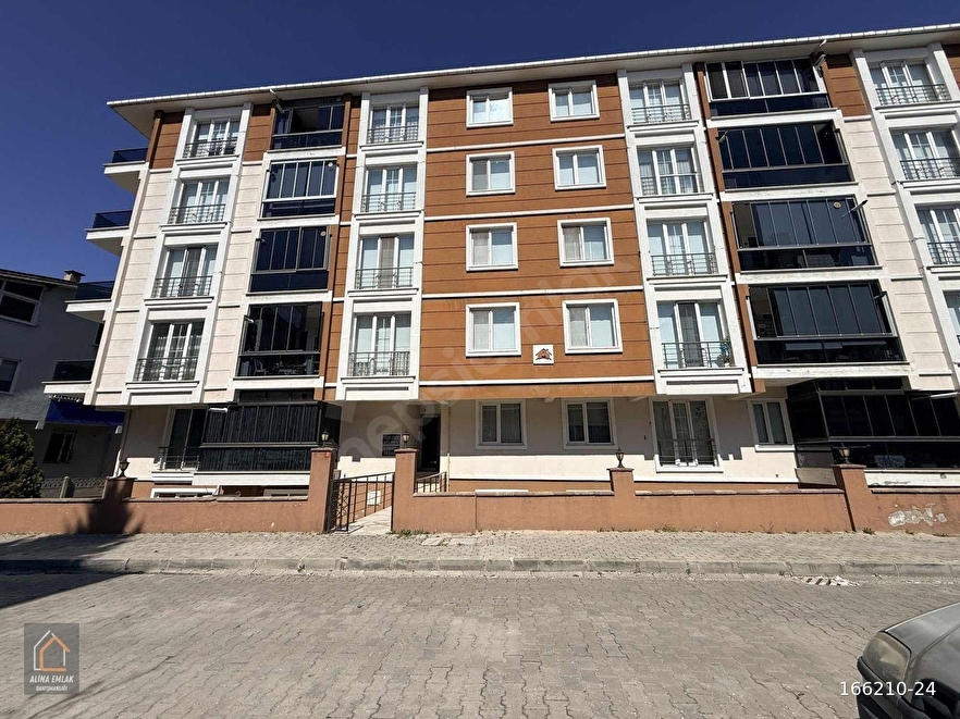 ALİNA EMLAK^TAN HALEBAK SK. SATILIK 2+1 DAİRE