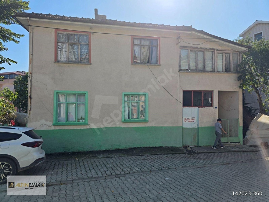 ALTIN EMLAK'tan KANDIRA AYDINLIK MAH.DE SATILIK MÜSTAKİL BİNA