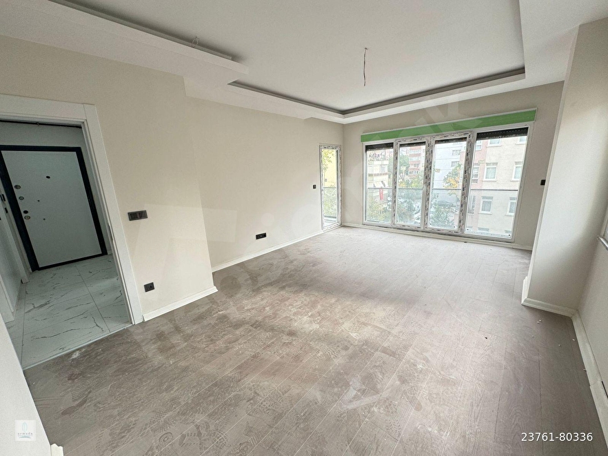 ARMADA'DAN GÖZTEPE MİNİBÜS CADDESİNE YAKIN SIFIR BİNADA BALKONLU