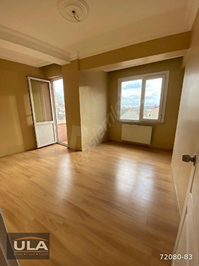 Şirintepe de 90m² satılık balkonlu 2+1 daire