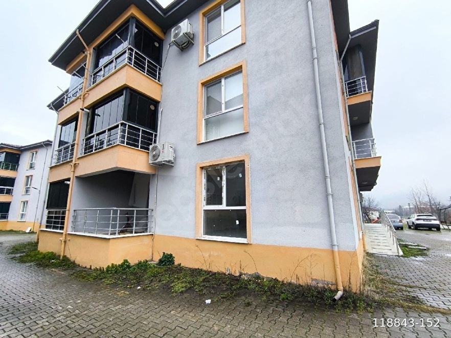 Düzce Kaynaşlı Merkez Satılık 1+1