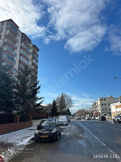 TUNA CADDESİNDE ANA CADDE CEPHELİ GENİŞ 3+1 DAİRE