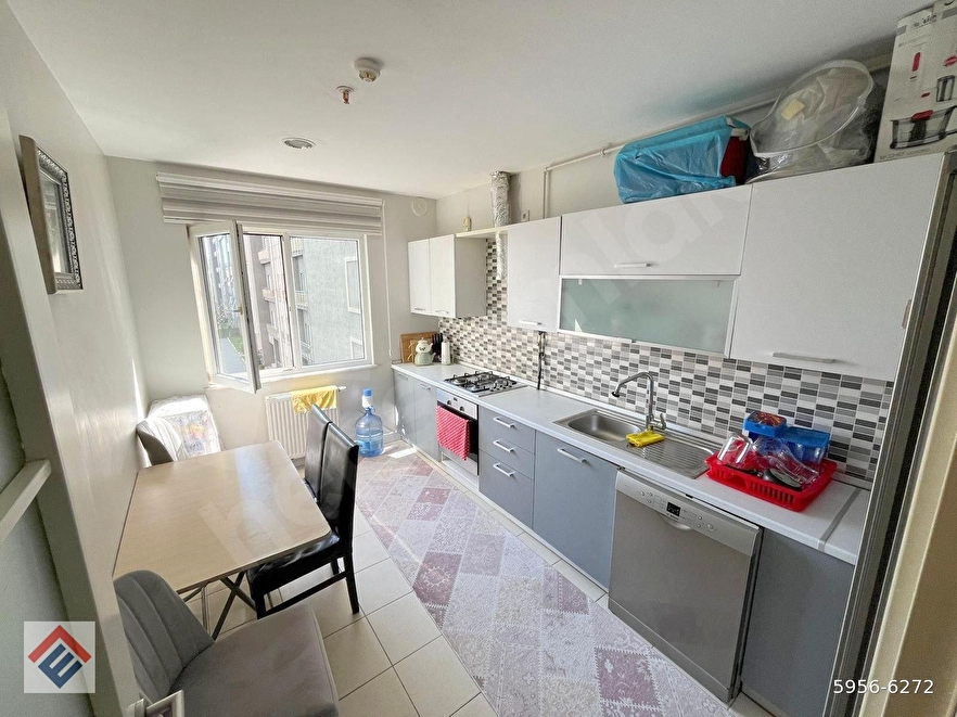 Emin'den,İnnova 2,3.kat D BLOK,KAPALI GARAJ,ASANSÖR,HAVUZ,10 YILLIK