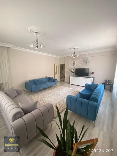 SAKARYA MAHALLESİ'NDE SATILIK İÇİ YAPILI 2+1 DAİRE