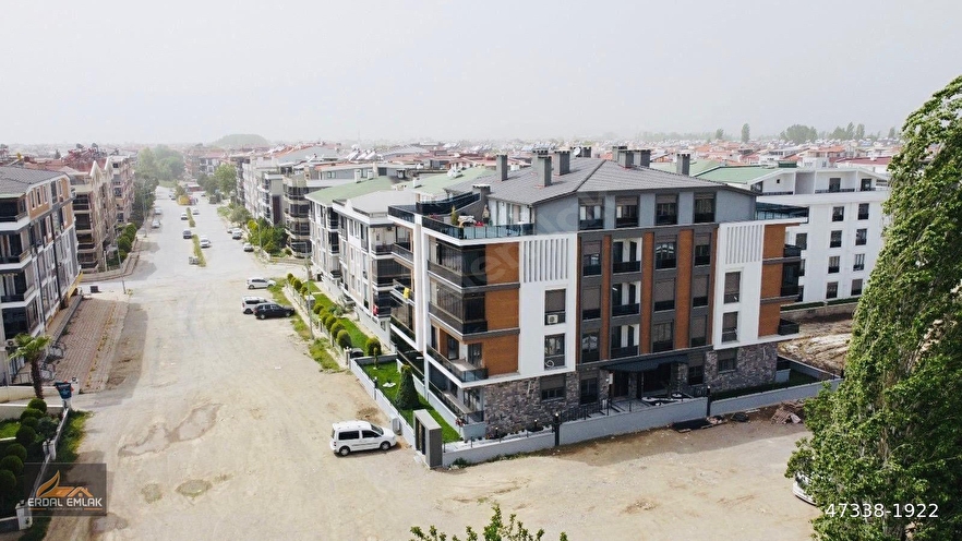 ERDAL EMLAK'TAN ULTRA LÜKS  ÖN CEPHE 2+1 SATILIK SIFIR DAİRE