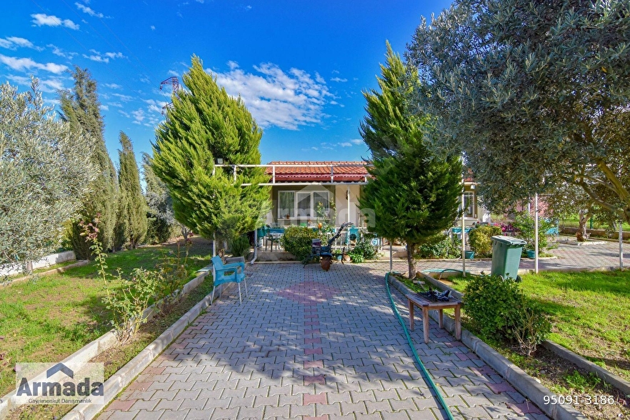 GÖKÇEALAN'DA DOĞAYLA İÇ İÇE YAŞAM SAĞLAYAN 2+1 ÇİFTLİK EVİ