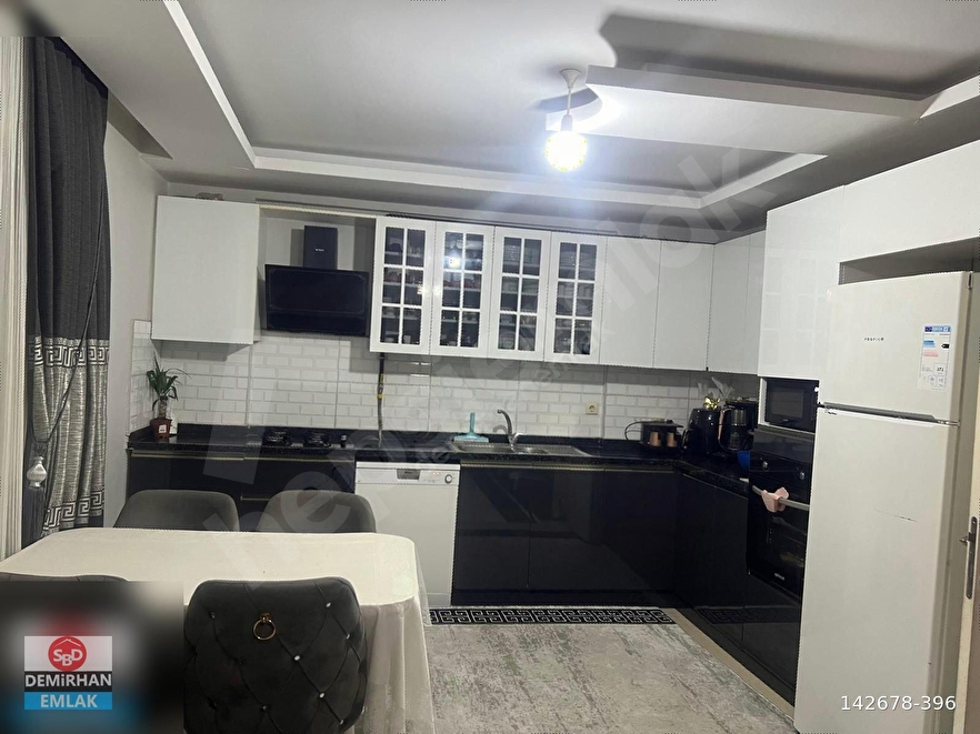 DEMİRHAN EMLAK'TAN UYGUN FİYATA SATILIK 3+1 DAİRE KOMBİLİ İSKANL