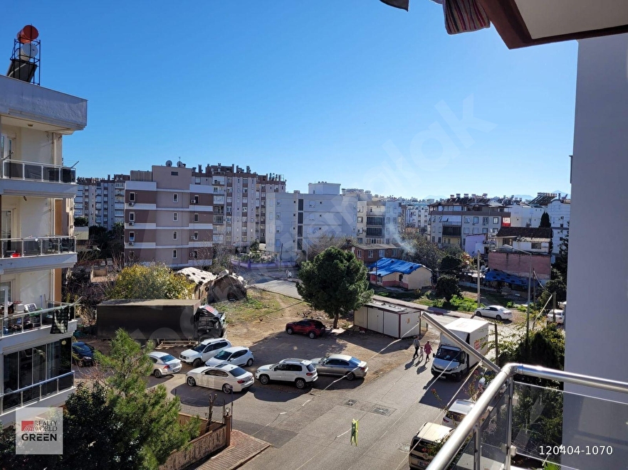 KIZILTOPRAK'TA TRANWAYA 100 METRE 5+1 ASANSÖRLÜ SATILIK DUBLEKS