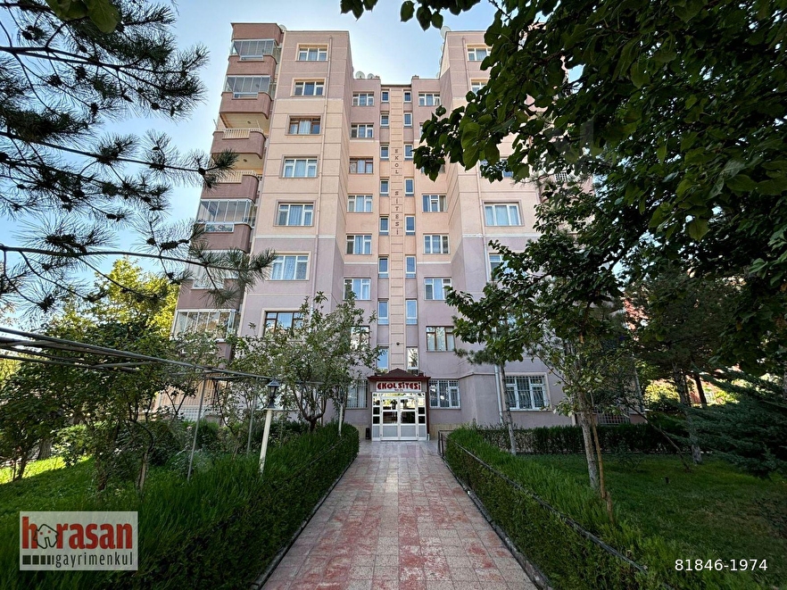 ACİL ! UYGUN FİYATA ! CUMHURİYET BARIŞ CADDESİN DE 3+1 SİTE İÇİ BAKIMLI FIRSAT DAİRE