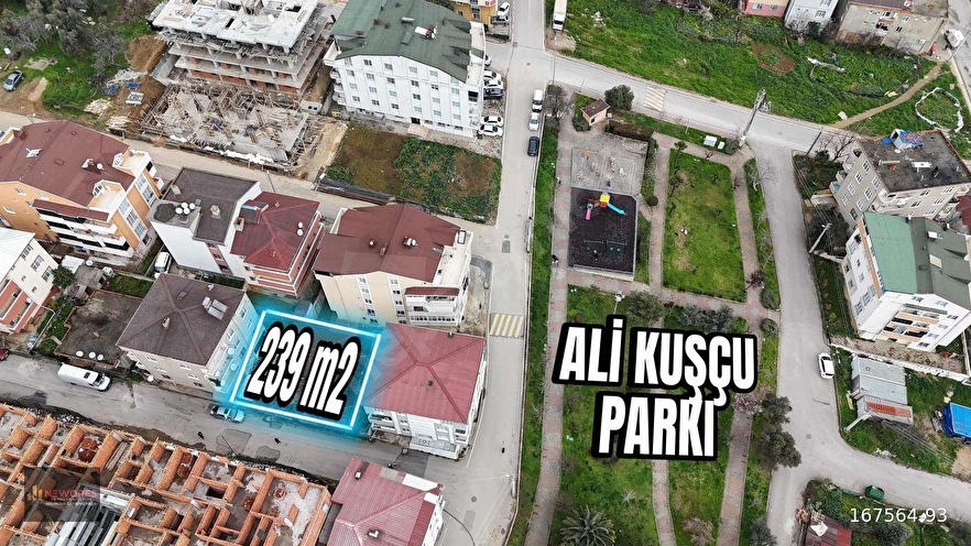 Gebze Beylikbağında 239 m² Konut İmarlı Arsa İçinde Müstakil Ev