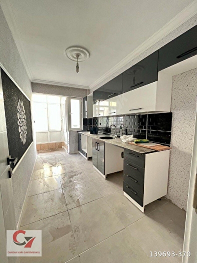 ANTALYA MURATPAŞA SEDİR MAHALLESİ'NDE YATIRIMLIK ASANSÖRLÜ KATTA SATILIK KELEPİR  3+1