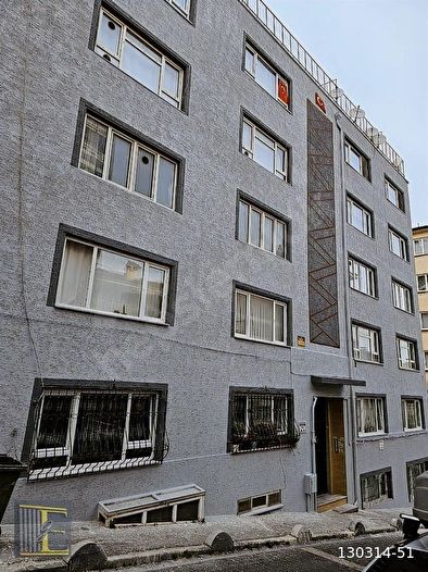 AY SONUNA KADAR GEÇERLİ FİYAT UMURBEY'DE 3+1 TEMİZ BAKIMLI DAİRE