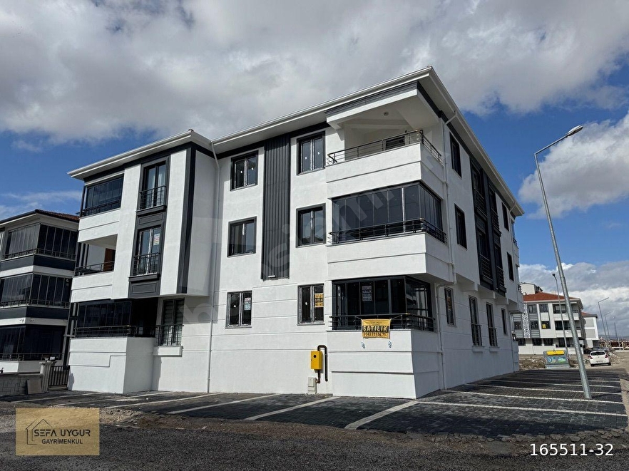 SEFA UYGUR’DAN KENT PARKTA SATILIK TAM 2+1 FIRSAT DAİRE