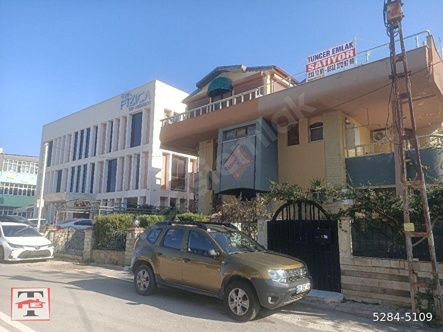 TUNCER'DEN SATILIK VİLLA