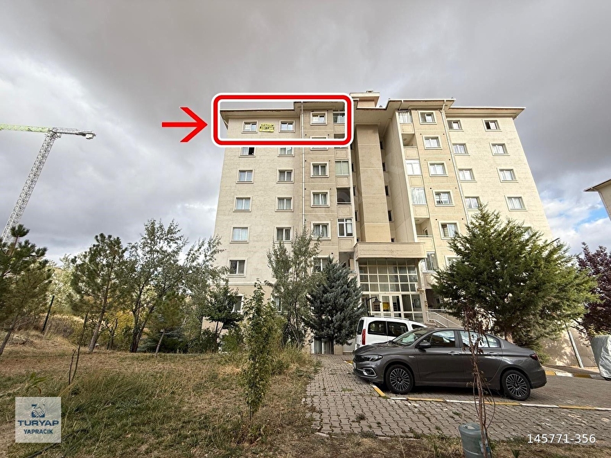 TURYAP YAPRACIK 'tan  6.Bölgede Y Tipi Manzaralı Satılık 3+1 Daire