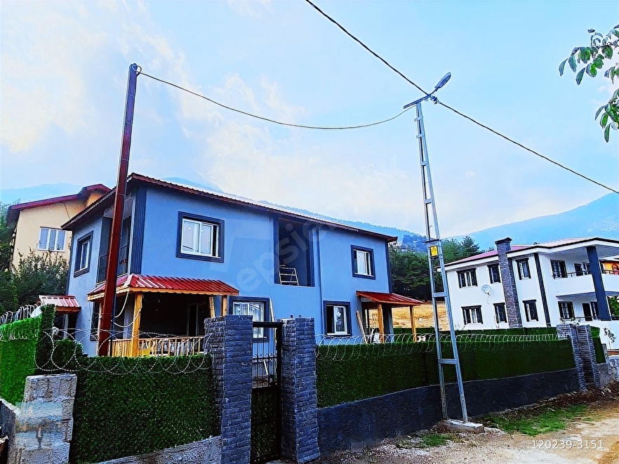 KAR EMLAK TAN YKONACIK KIRINTIDA BİTİŞİK NİZAM 2+1 SATILIK VİLLA