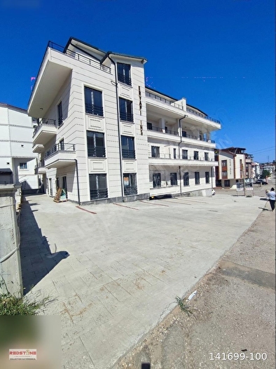 REDSTONE COLLECTİON BAŞİSKELE BARBAROS MAH SATILIK 3+1 DUBLEX