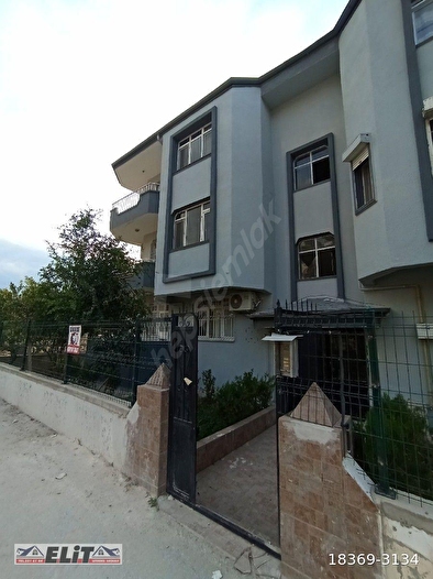 Hatay Defne Sümerler mahallesinde Necmi Asfuroglu lise karsısında 3+1 satılık daire veya işyeri