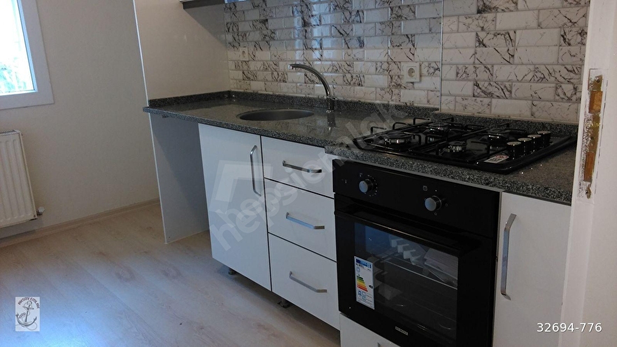 Şirinyer İşçi Evlerinde 2+1 Doğal Gazlı Satılık Daire