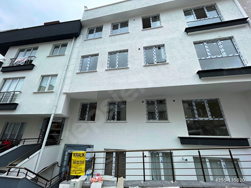 ÇEKMEKÖY KÖROĞLU CADDESİ SIFIR 75m2 ANKASTRELİ BOŞ SATILIK 2+1