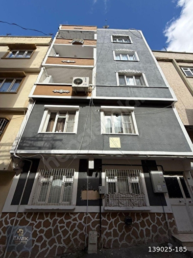 60 YIL MAHALLESİ 2+1 KATTAN BÖLME DAİRE
