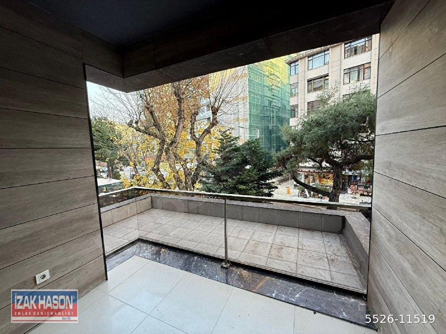 CADDEBOSTAN SAHILDE LUX DAİRE