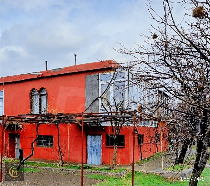 ERENKÖY'DE 2497m2 TEK TAPU EVLİ BAĞ