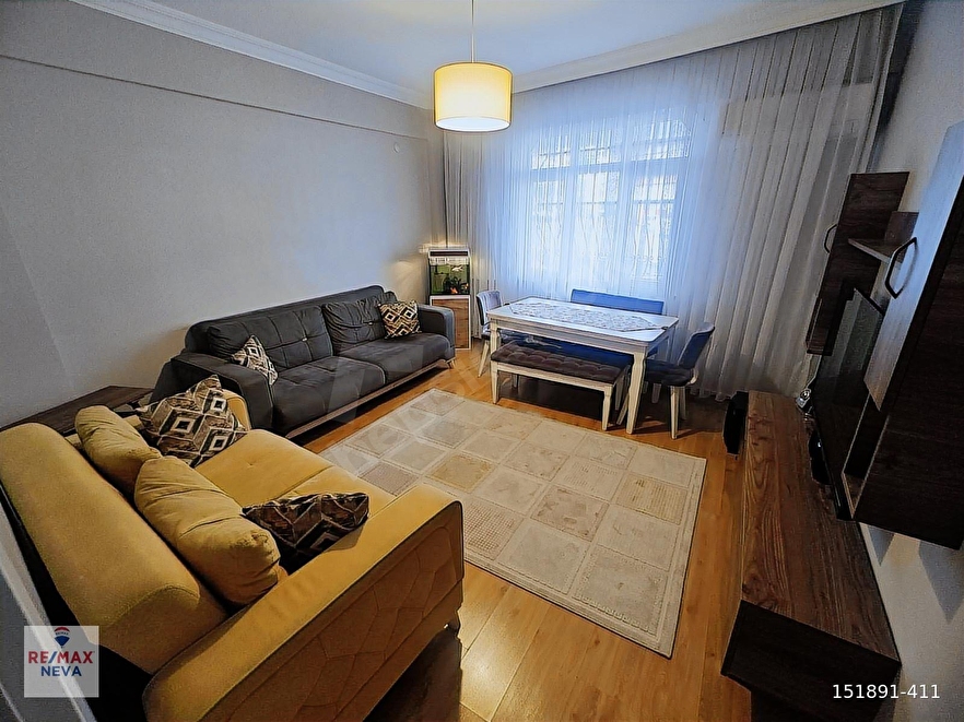 KÜÇÜKÇEKMECE YAHYA KEMAL BEYATLI SPOR MERKEZİ KARŞISI 2+1 DAİRE