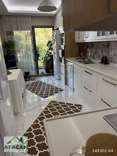 Salihli Merkezde Satılık 4+2 Otoparklı Dubleks Daire