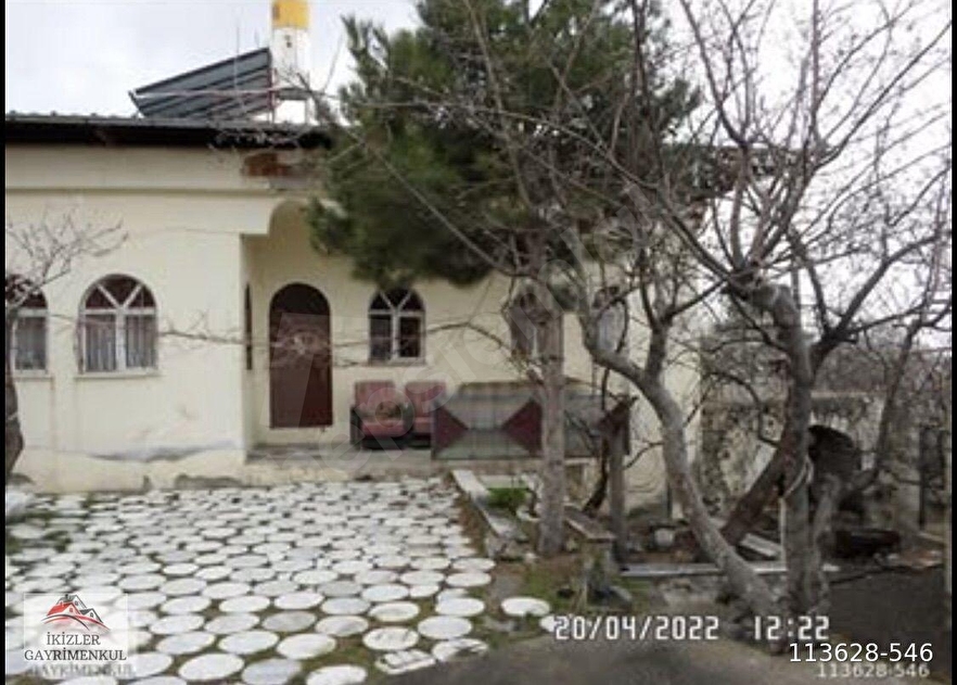 HACILAR YEDİAĞAÇ MAH. SATILIK  EVLİ BAĞ  ARSASI 1.400 m² TEMİZ PARSEL  MERKEZE 12 KM